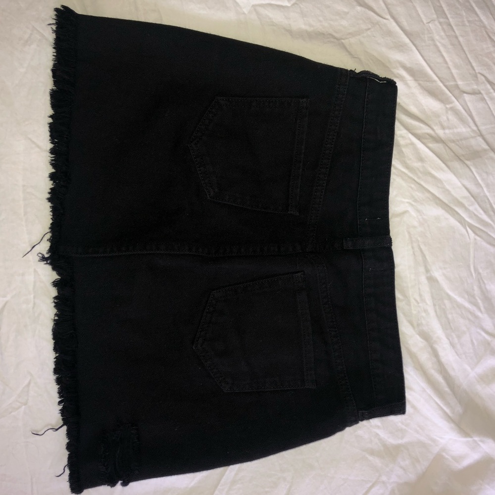 Black Jean Zip Up skirt - Picture 2 of 4